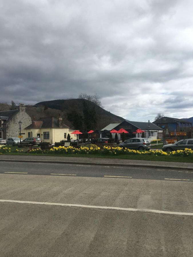 1 Lochness Rooms&Hostel Drumnadrochit Εξωτερικό φωτογραφία