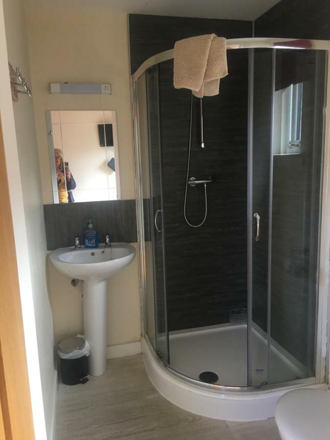1 Lochness Rooms&Hostel Drumnadrochit Εξωτερικό φωτογραφία
