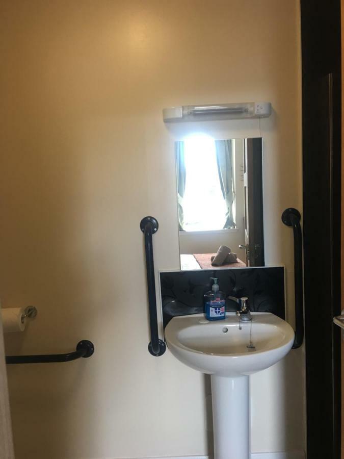 1 Lochness Rooms&Hostel Drumnadrochit Εξωτερικό φωτογραφία